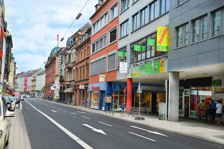 Mit den öffentlichen Verkehrsmitteln leicht zu erreichen!